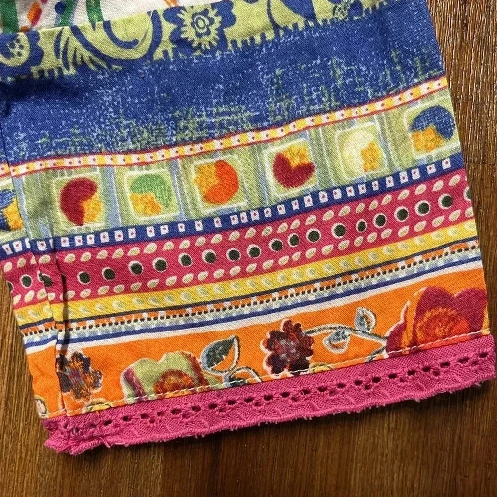 The Children’s Place embroidered buttoned top size M (7/8)
